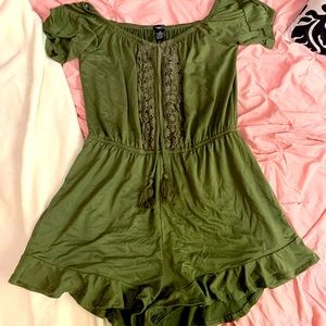 rue21 hunter green romper with lace in front